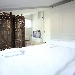 Karakoey Vav Apartment